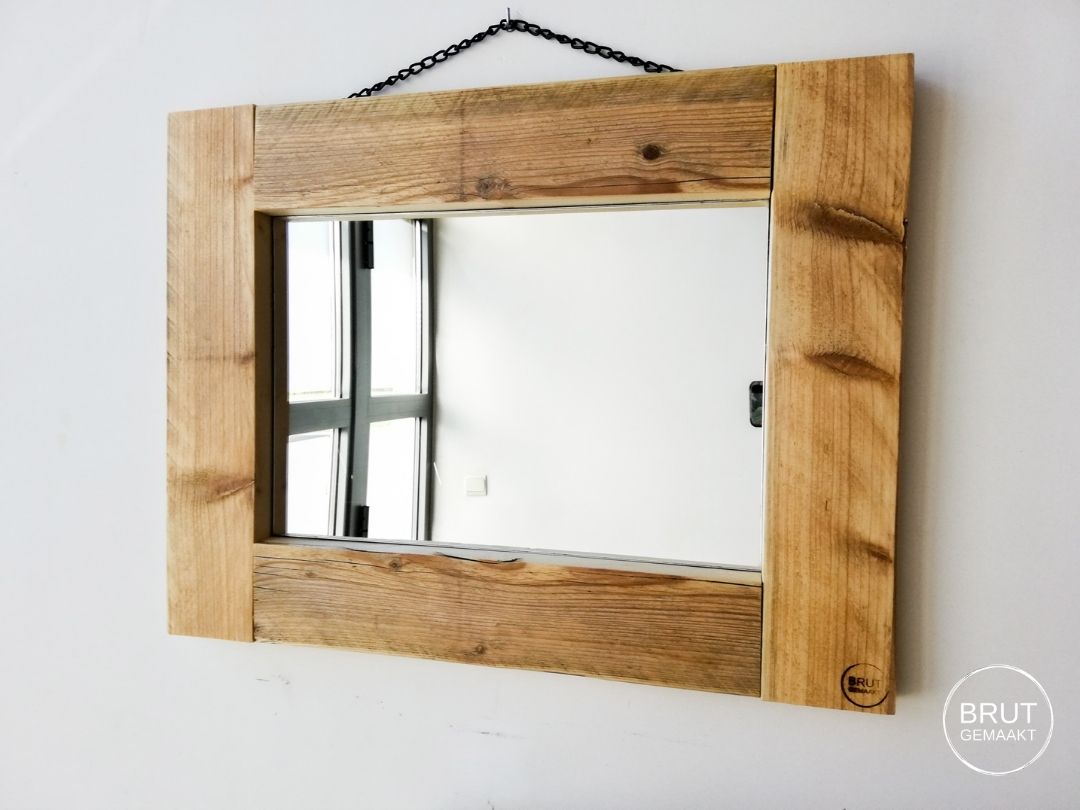 dikte Betrokken Vechter Spiegel met brede houten lijst - Brut Gemaakt